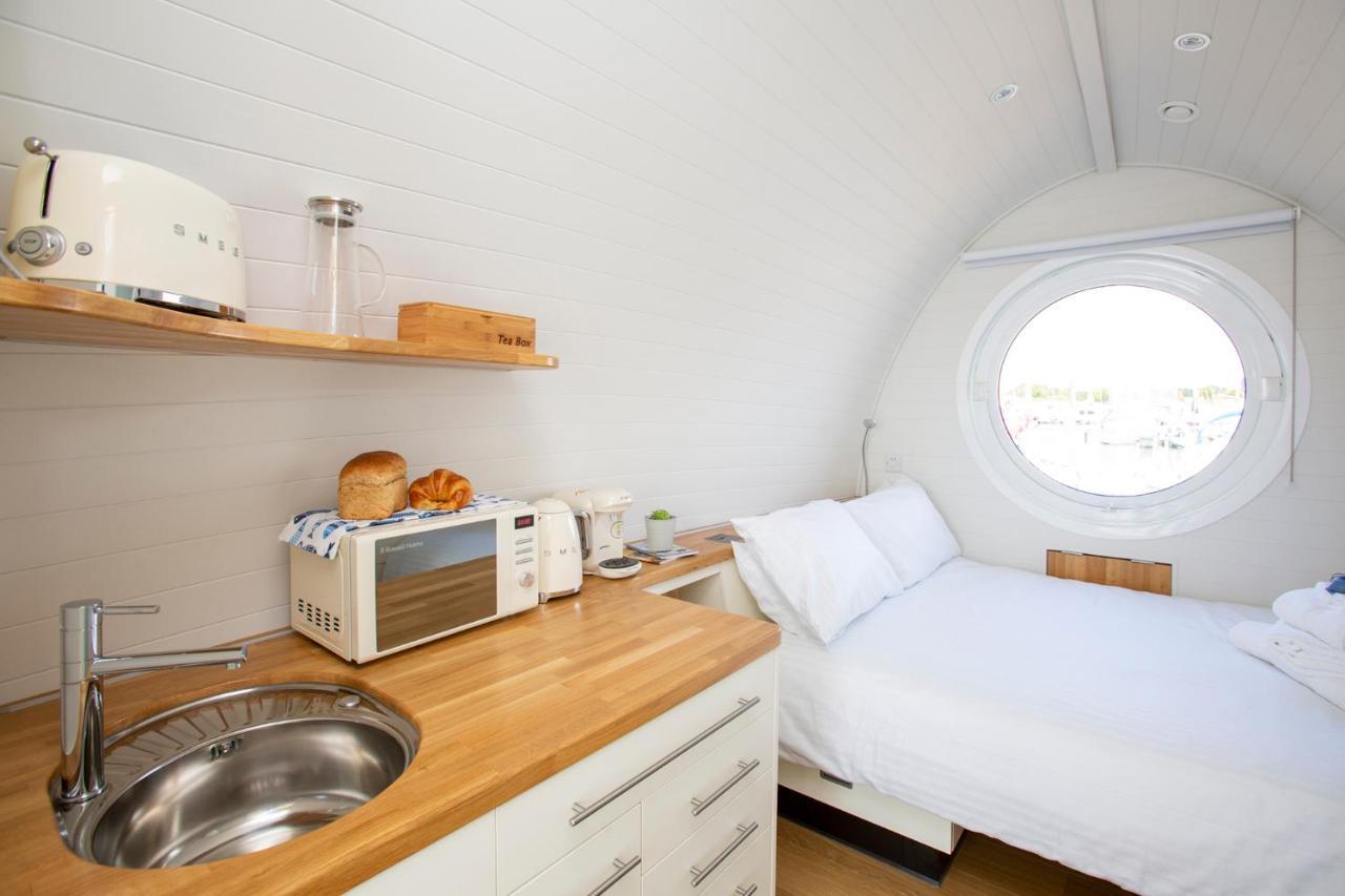 Hotel Sea Breeze Ark 900 Emsworth Exterior foto