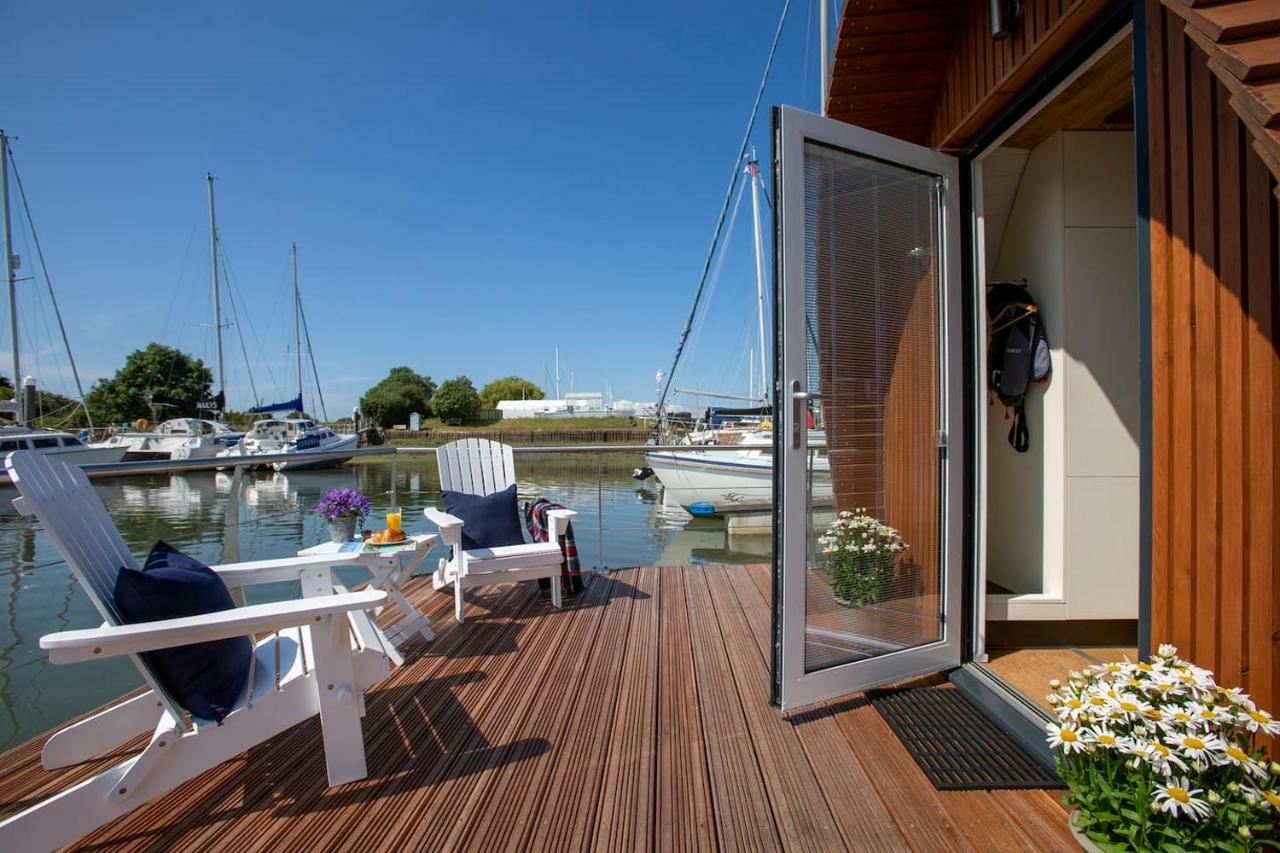 Hotel Sea Breeze Ark 900 Emsworth Exterior foto