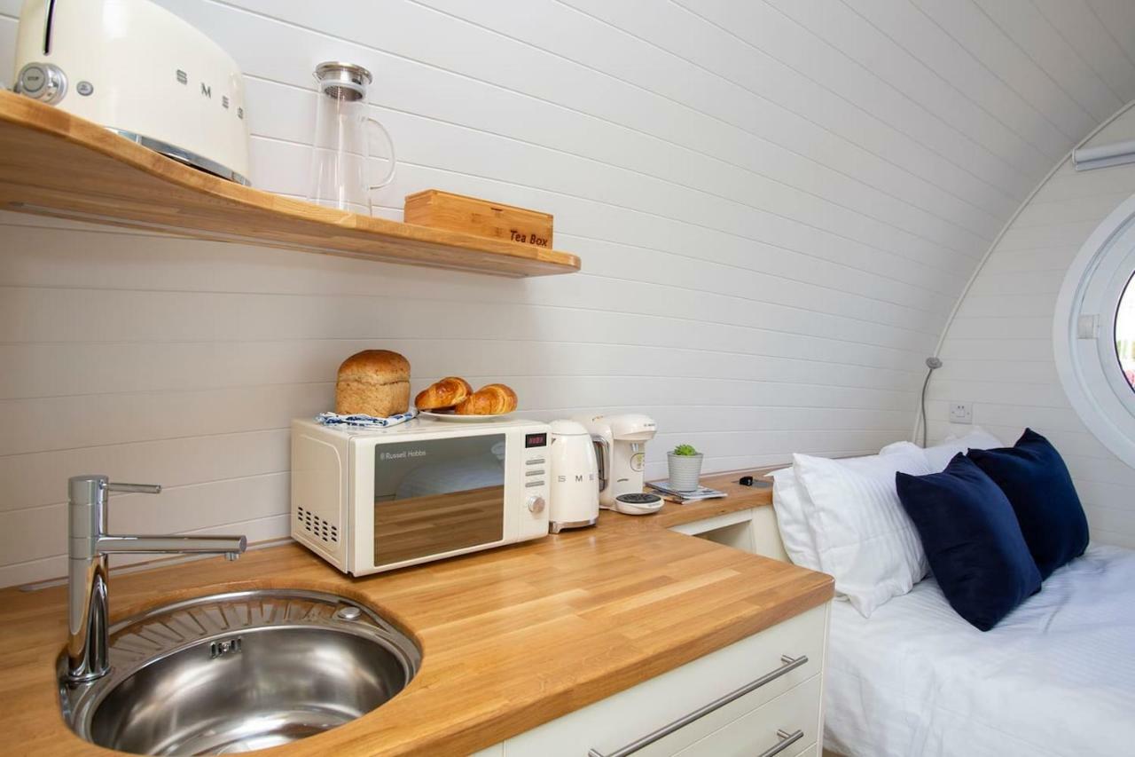 Hotel Sea Breeze Ark 900 Emsworth Exterior foto