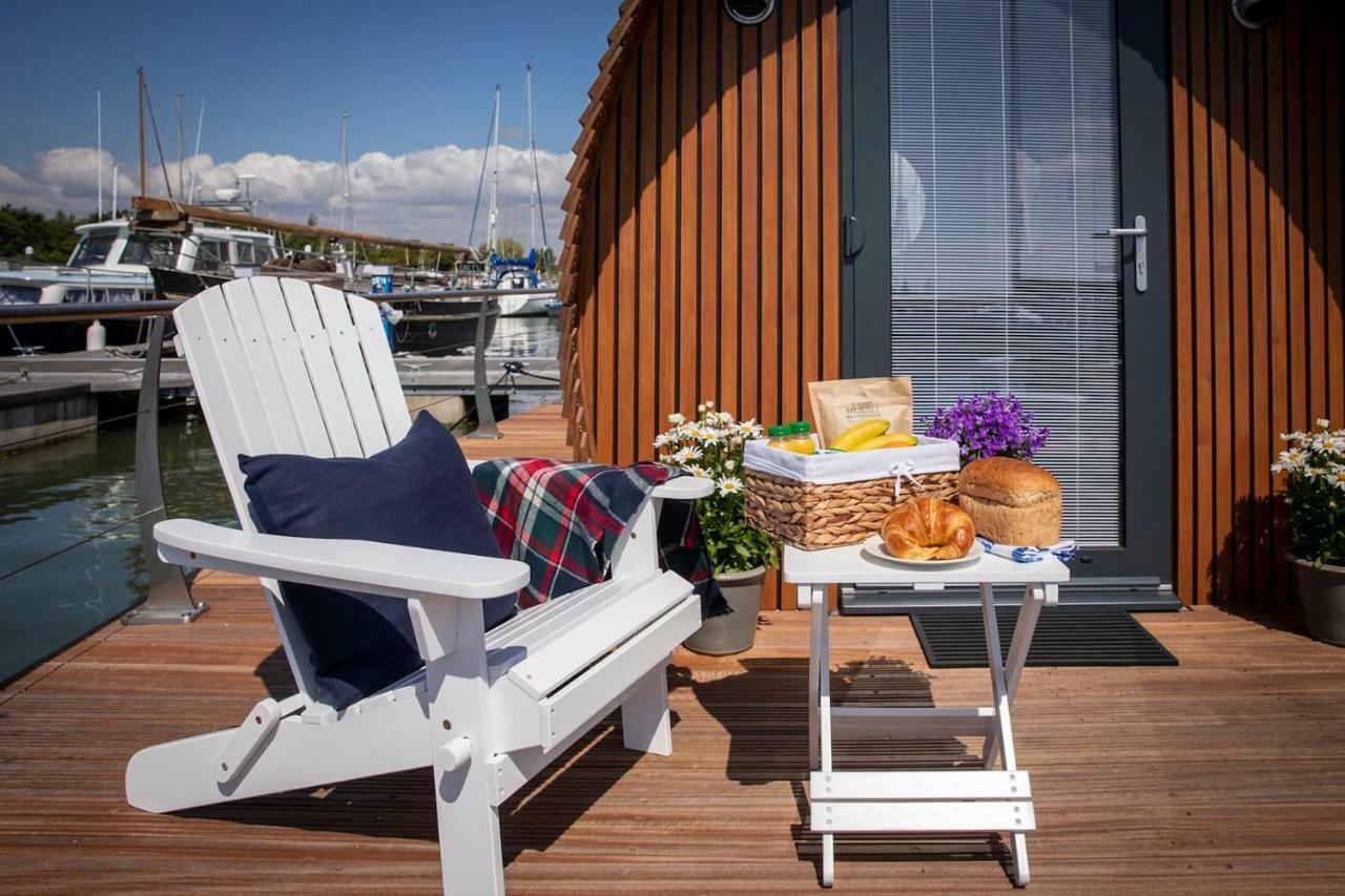 Hotel Sea Breeze Ark 900 Emsworth Exterior foto